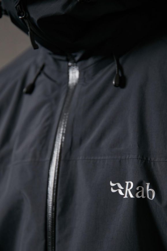 Мембранна куртка чоловіча Rab Downpour Plus Jacket, BLACK, L (821468840423)