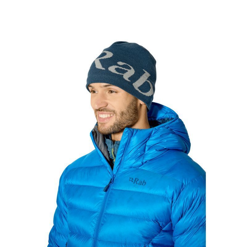 Шапка Rab Logo Beanie, Dark Fig Green/Fig Green, One Size (RB QAB-39-DFF-ONE)